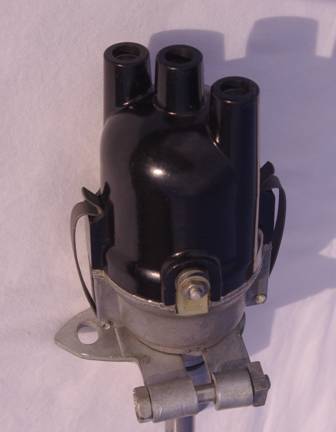 18D2 distributor with cap (2).JPG
